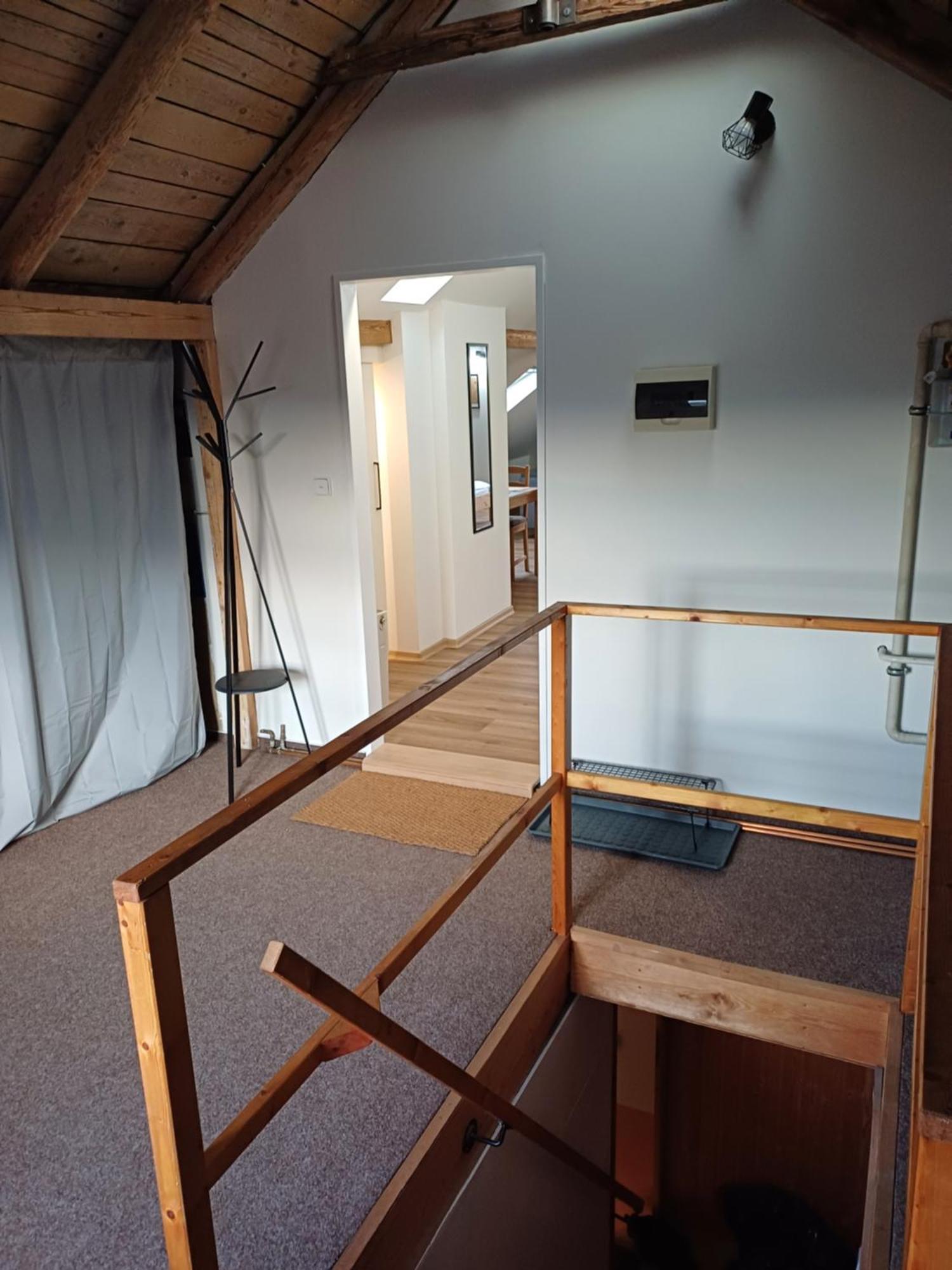 Loft Apartment Κάρλοβι Βάρι Εξωτερικό φωτογραφία